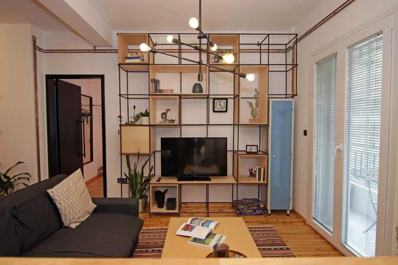テッサロニキKostas' Downtown Industrial Loftアパートメント